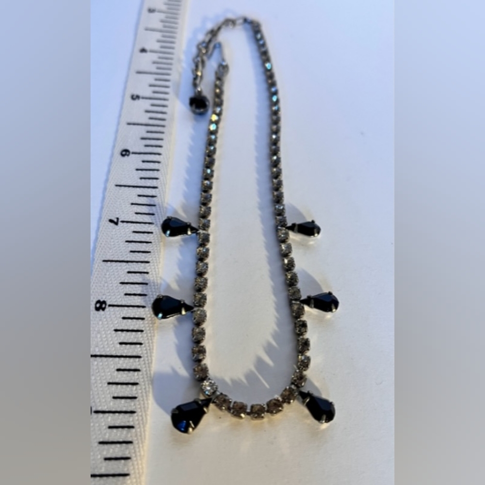 Beautiful Black Teardrop Rhinestone Choker
